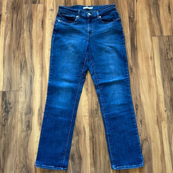 Levi’s Classic Straight Jeans - Picture 8 of 9